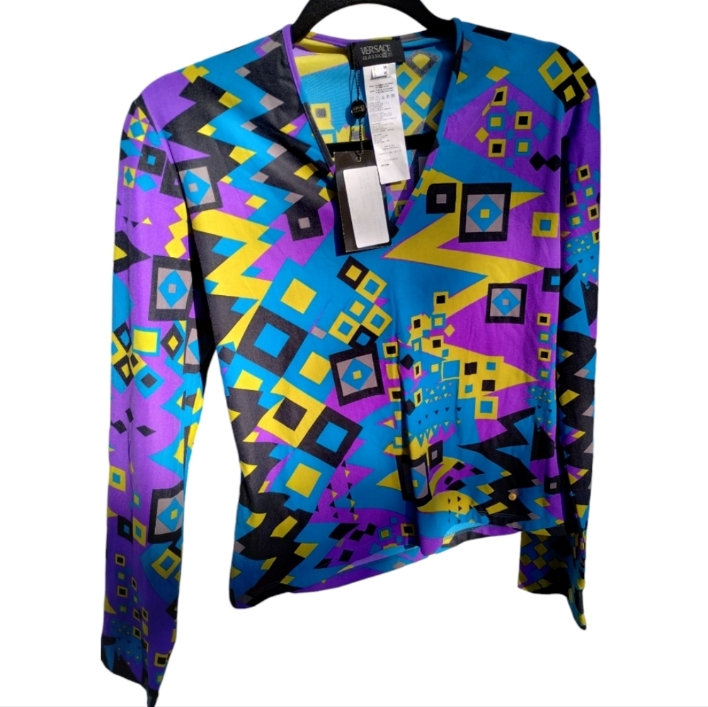 Versace Classic V2 NWT Vintage Geometric Print V-Neck Stretch Top Size 12 US